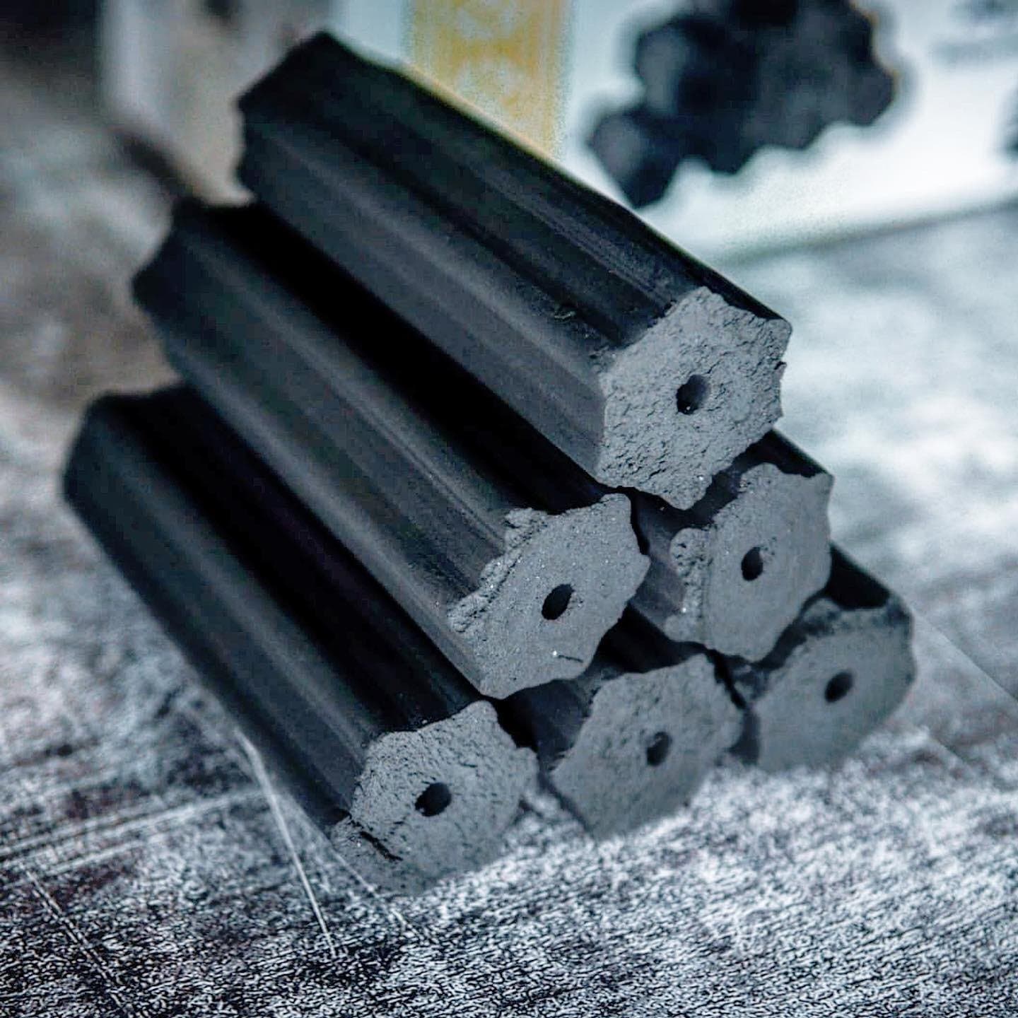 Hexagonal Coconut Shell Charcoal Briquettes