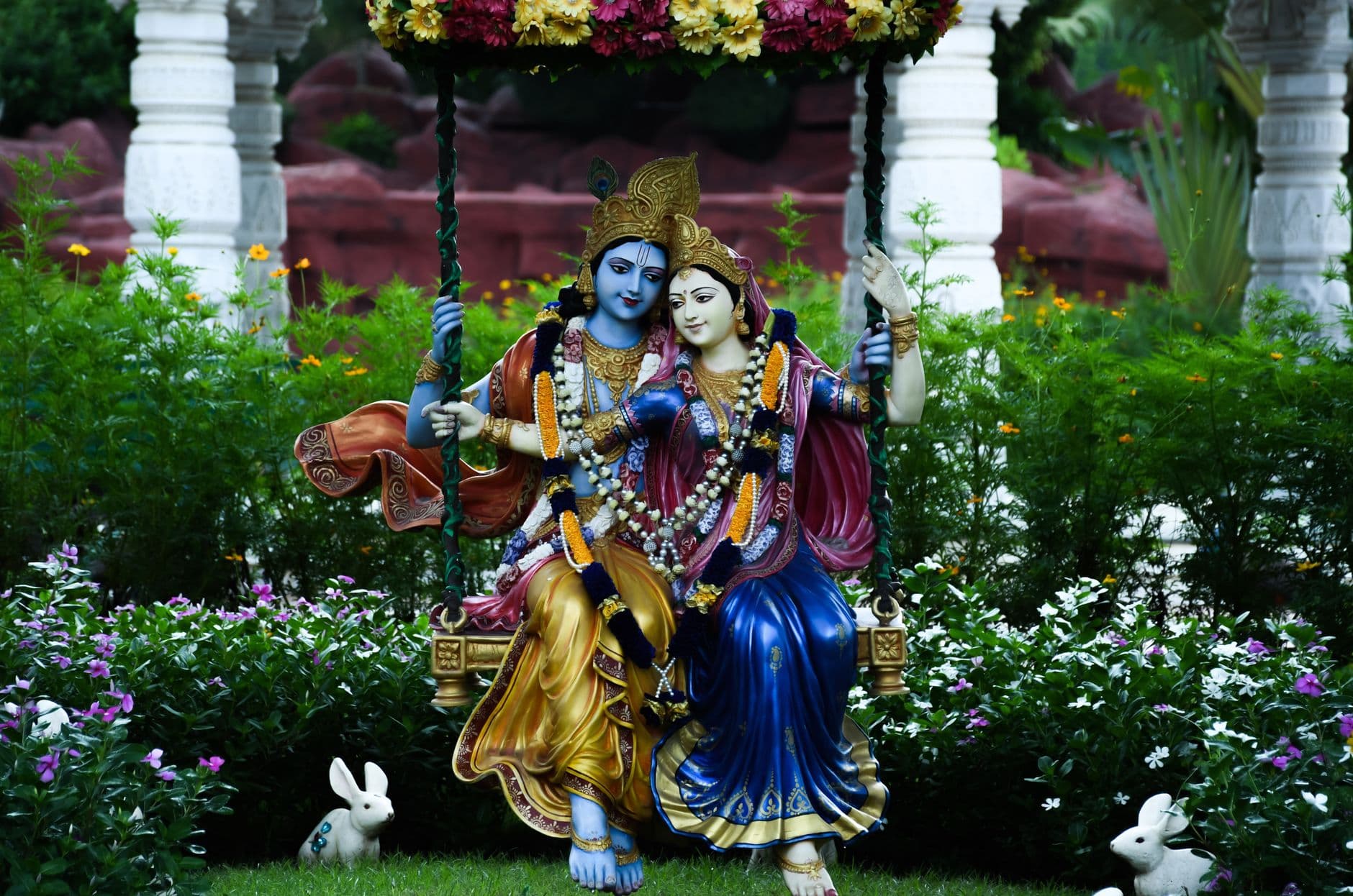 Radha Krishna Statue