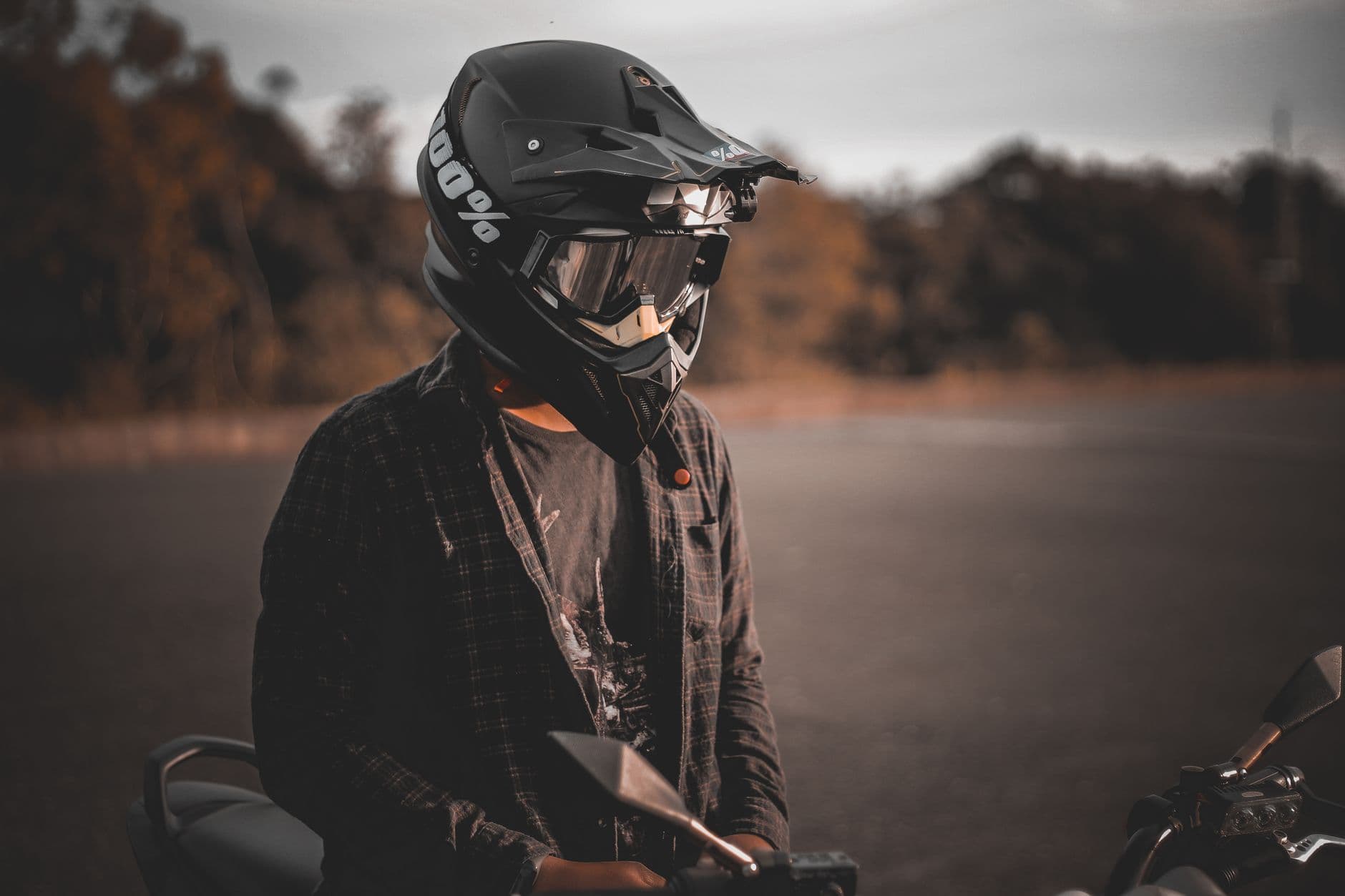 Bolt Full-Face Helmet