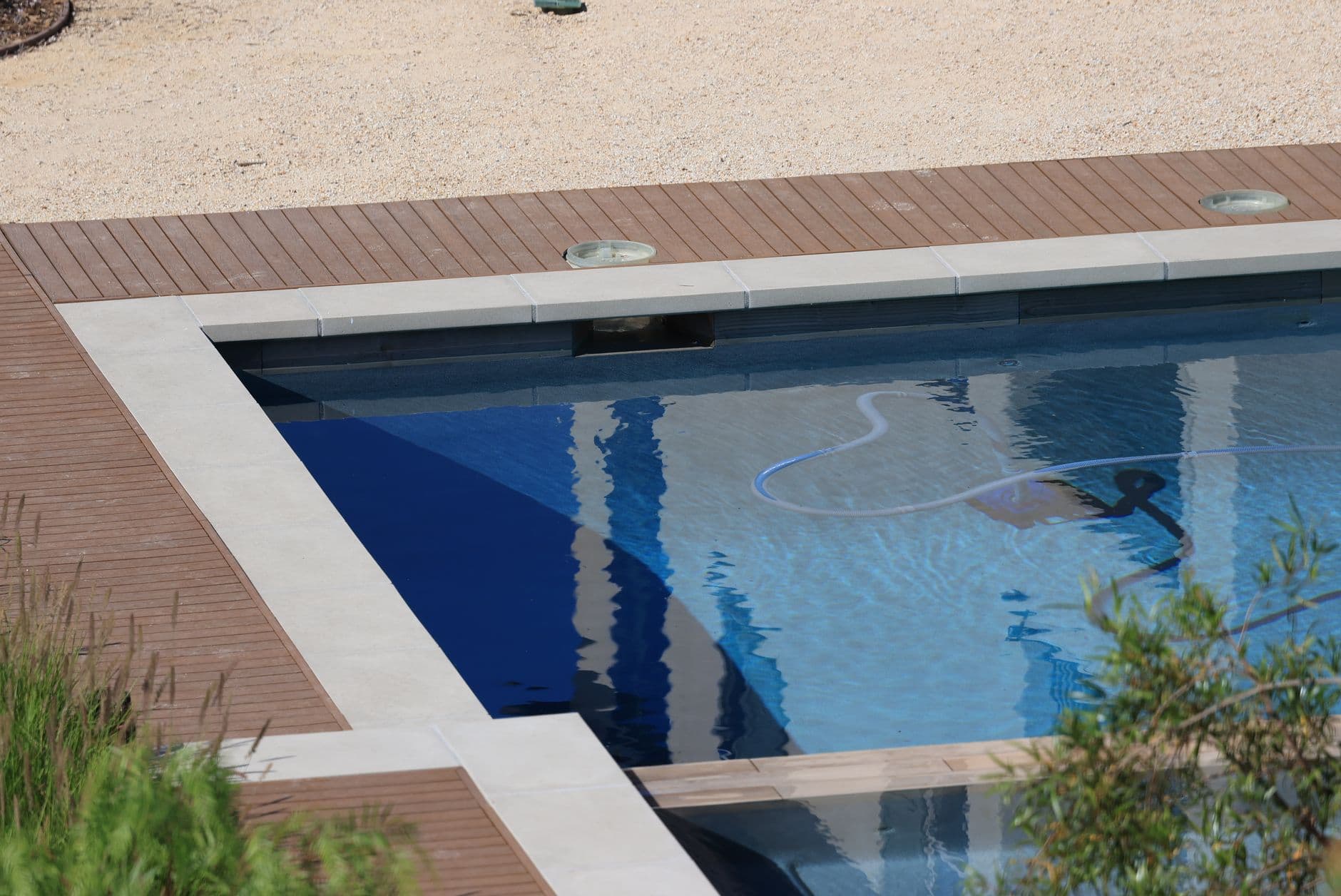 Telescopic Aluminum Cleaning Pole & Vacuum Head
